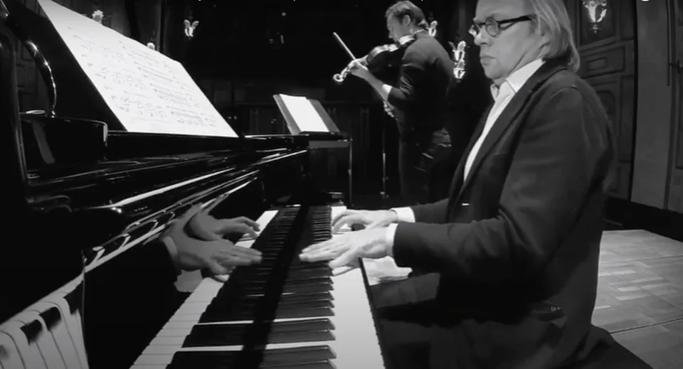Debussy: Beau Soir (Transc. J Heifetz) – Christian Svarfvar. Svarfvar och Pöntinen från deras hyllade album Après un rêve.